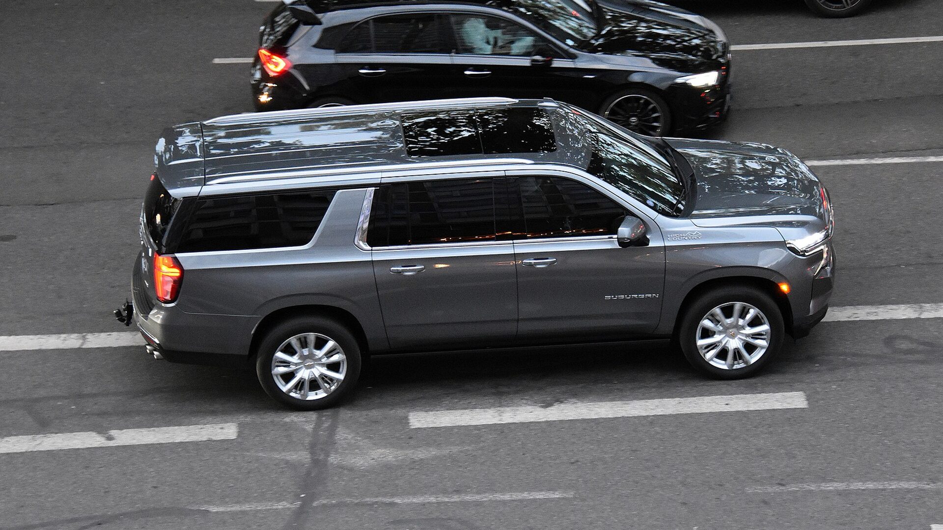 Chevrolet Suburban 