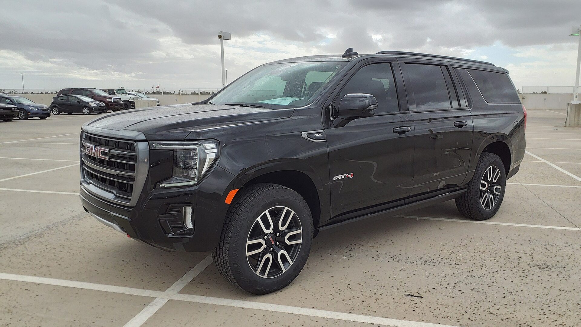 GMC Yukon AT4 