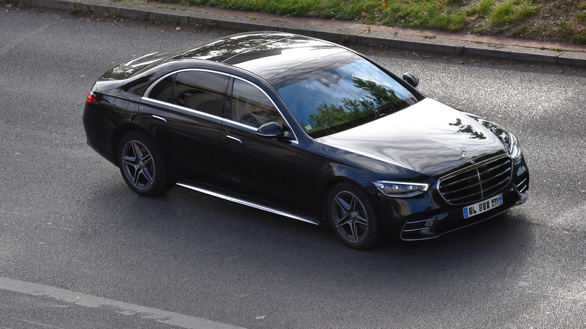 Mercedes-Benz S450 