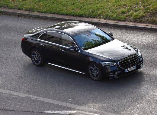 Mercedes-Benz S450 